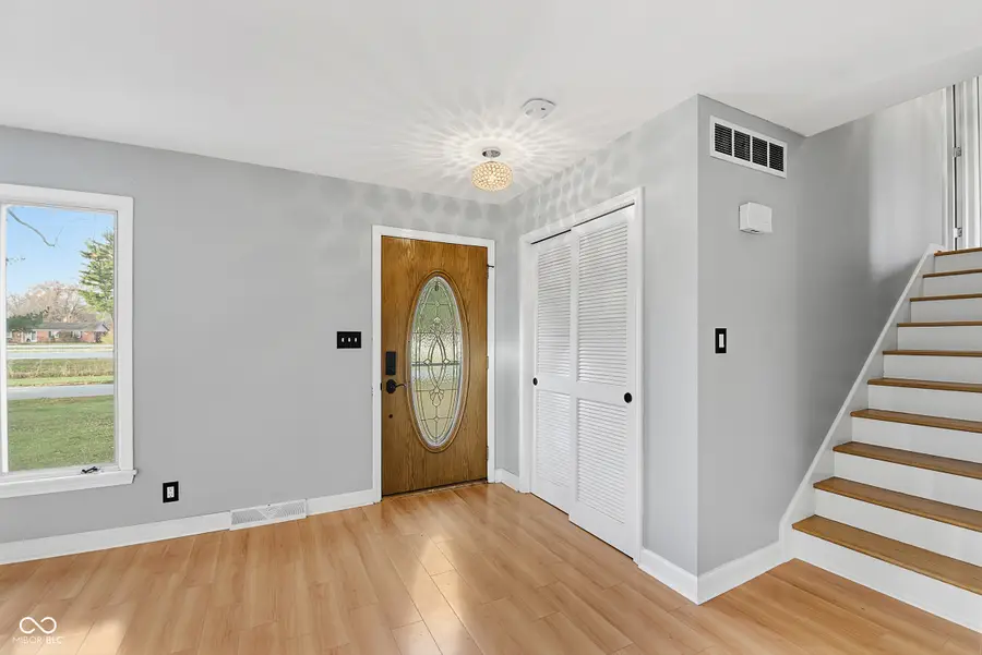 2704 Lakewood Drive N, Carmel, IN 46280 - Image #2