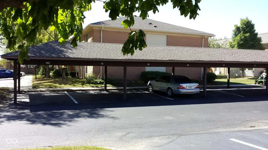 586 Hunters Drive #APT D, Carmel, IN 46032 - Image #3