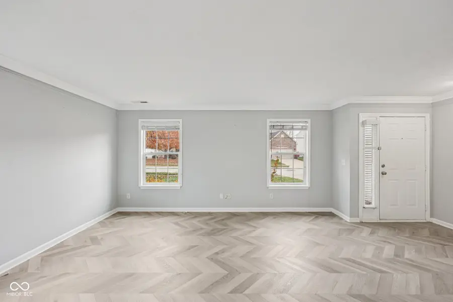 7326 Sycamore Run Drive, Indianapolis, IN 46237 - Image #2