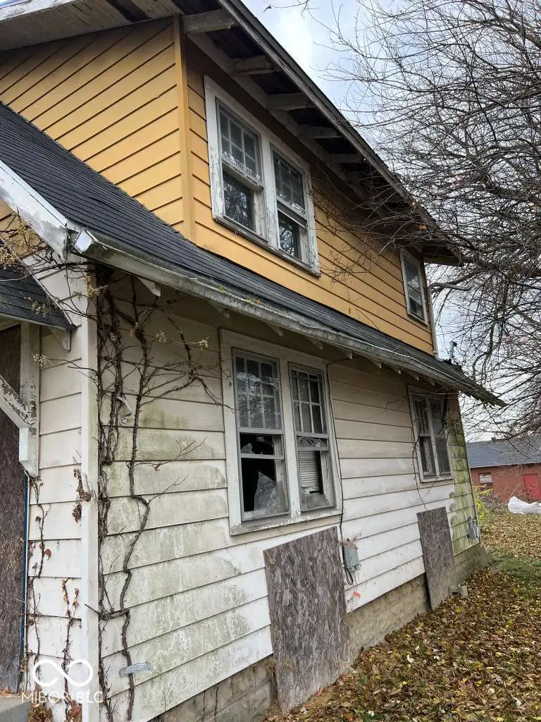 2321 Fairview Street, Anderson, IN 46016 - Image #2