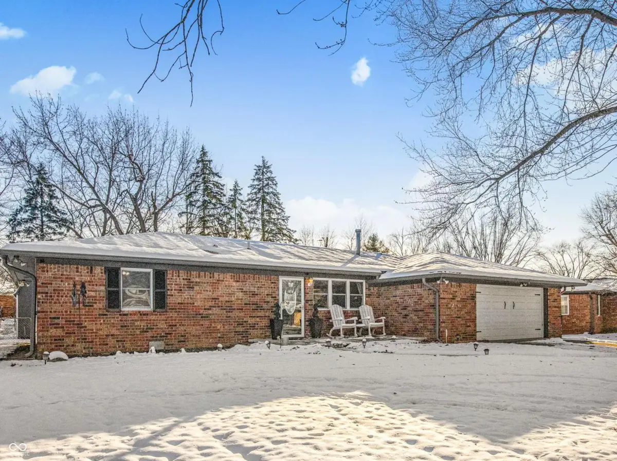 12231 Dunbar Circle N, Indianapolis, IN 46229 - Image #1