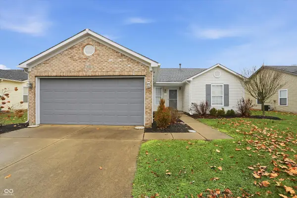 873 Streamside Drive, Greenfield, IN 46140