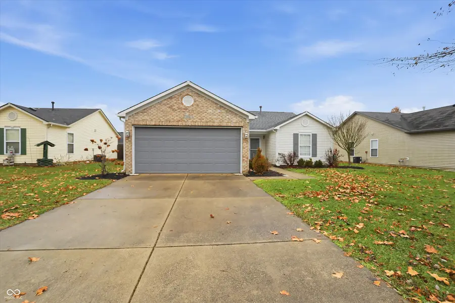 873 Streamside Drive, Greenfield, IN 46140 - Image #2