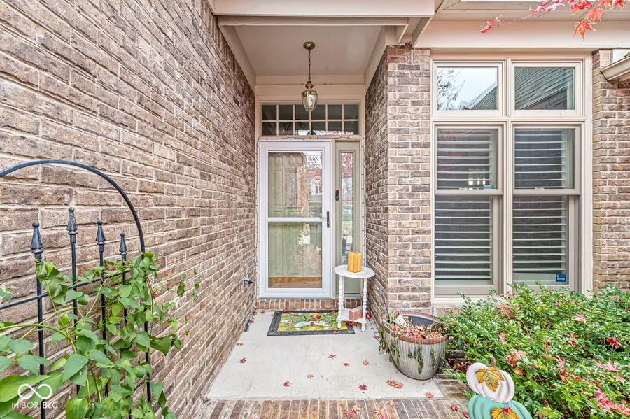 11697 Lake Forest Parkway, Carmel, IN 46033 - Image #2