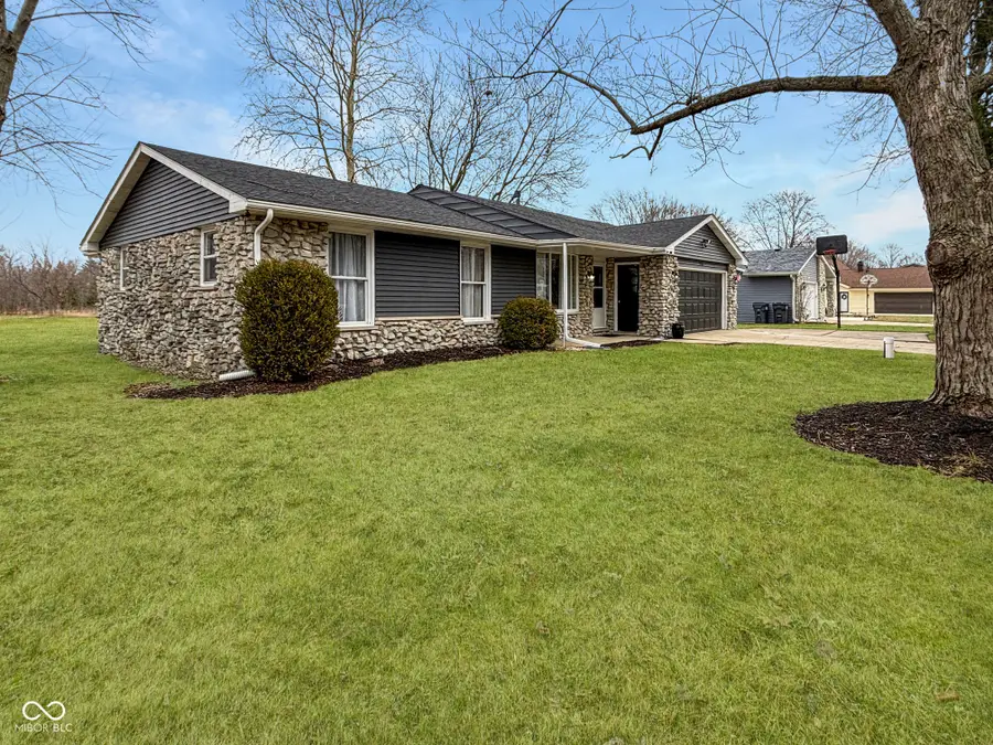 1904 W Sun Valley Parkway, Muncie, IN 47303 - #3