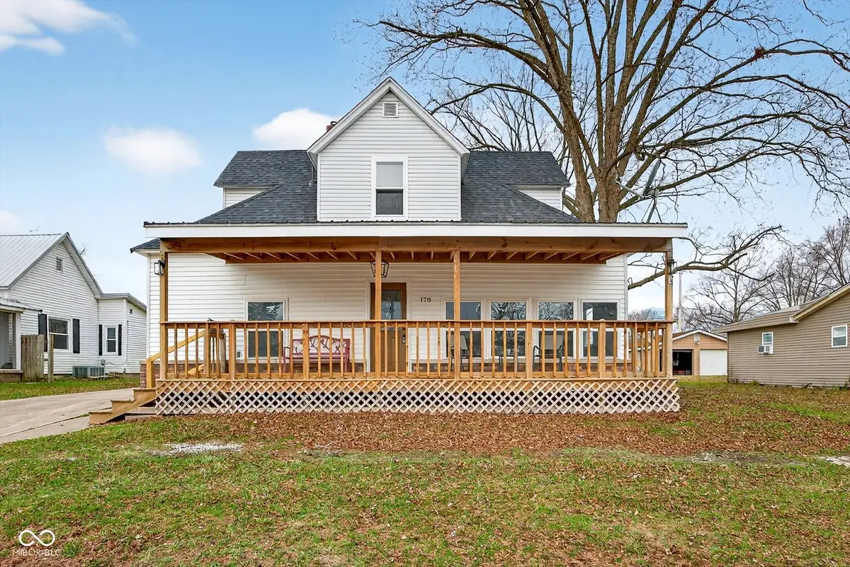 178 7th Street Se, Linton, IN 47441 - Image #1
