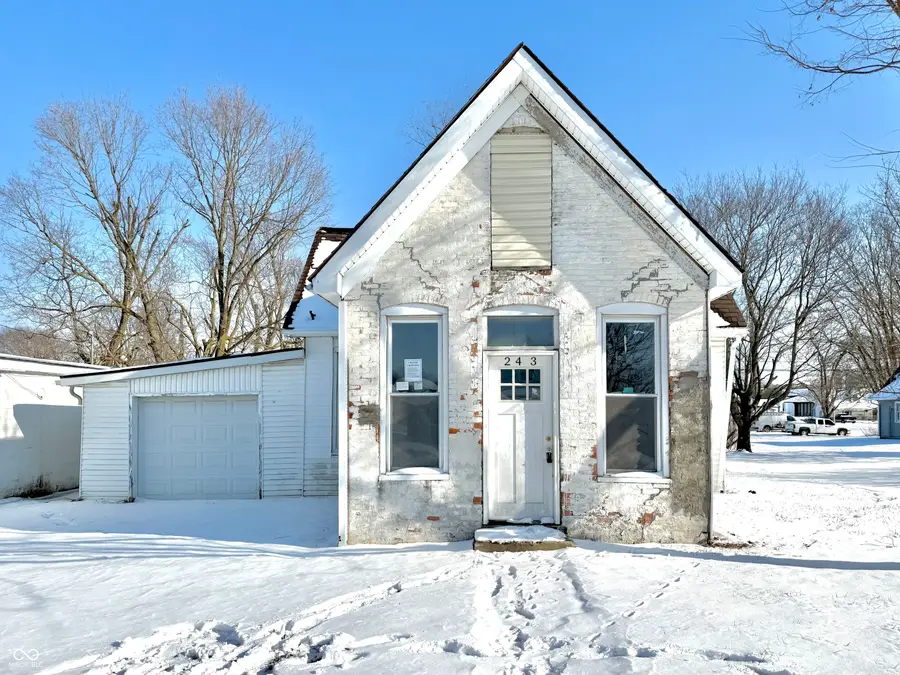 263 S Carthage Road, Charlottesville, IN 46117 - Image #3