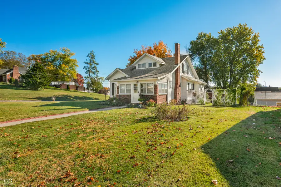 221 N High Street, Brownstown, IN 47220 - Image #2