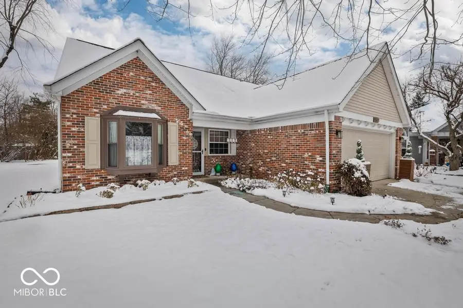 7721 Hollow Ridge Circle, Indianapolis, IN 46256 - Image #2