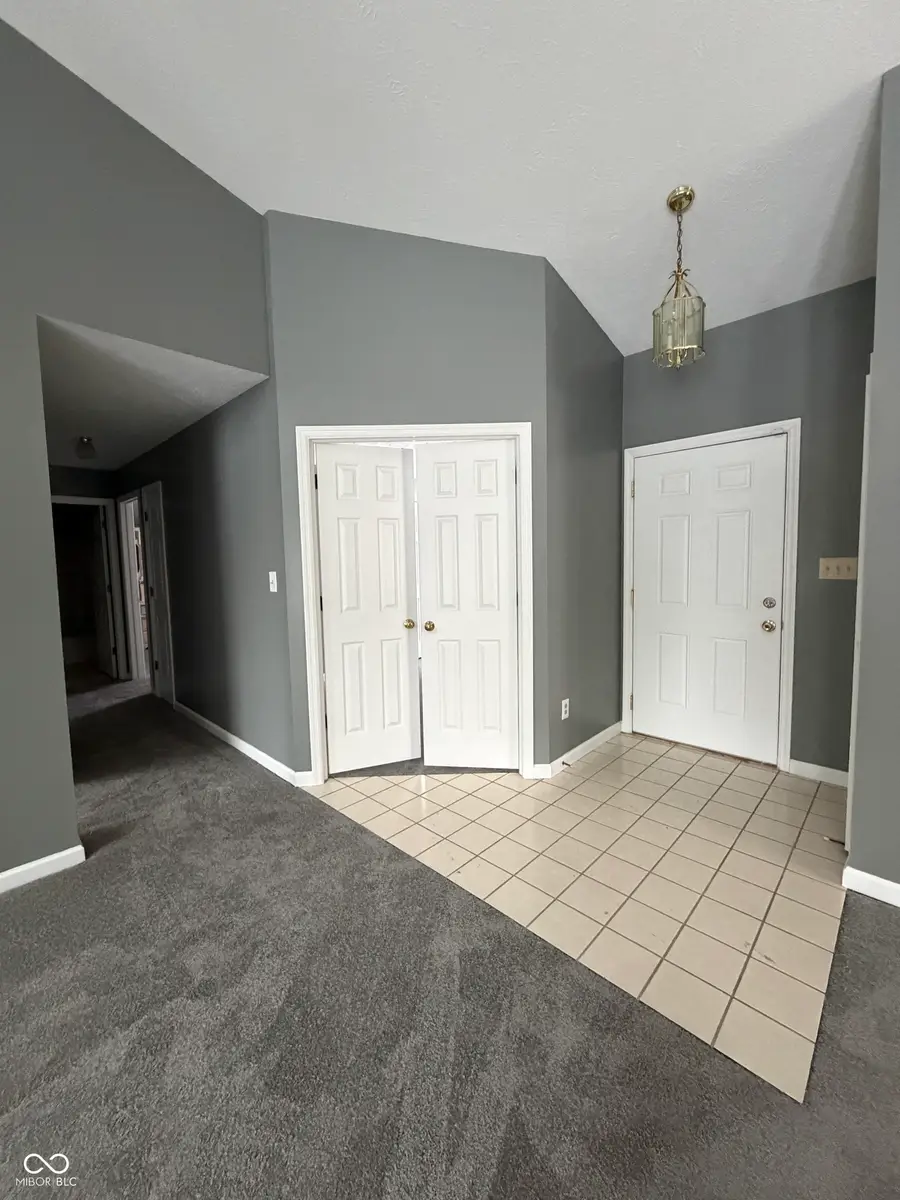 7802 Bancaster Drive, Indianapolis, IN 46268 - Image #3