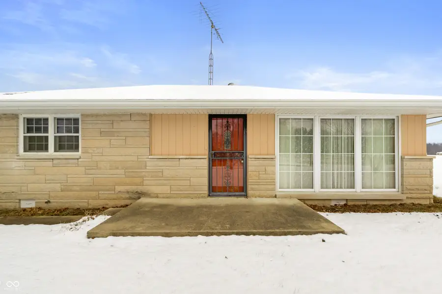 6742 E County Road 900 N, Seymour, IN 47274 - Image #3