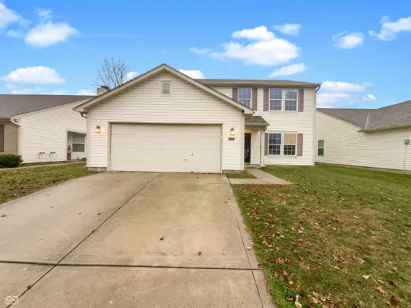 1076 Halifax Lane, Indianapolis, IN 46231