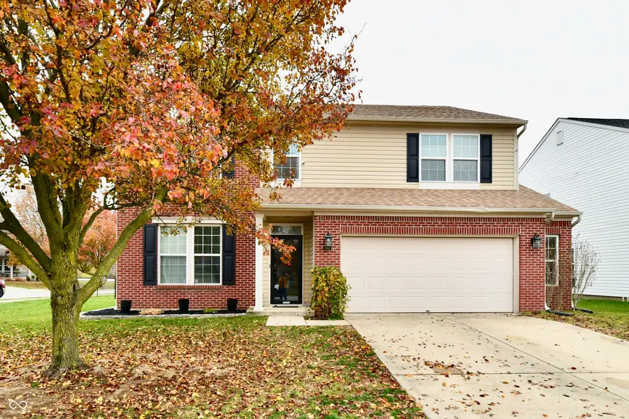 5862 Columbia Circle, Greenwood, IN 46142 - Image #2