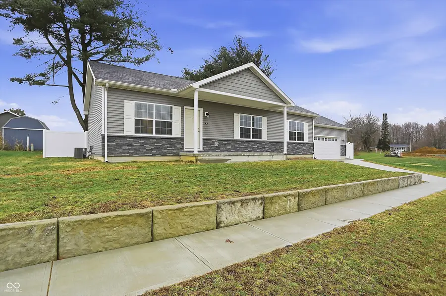 10 Doe Creek Circle, Cloverdale, IN 46120 - Image #2