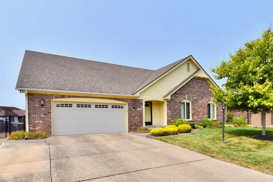 508 Pebble Way, Greenwood, IN 46142 - Image #2
