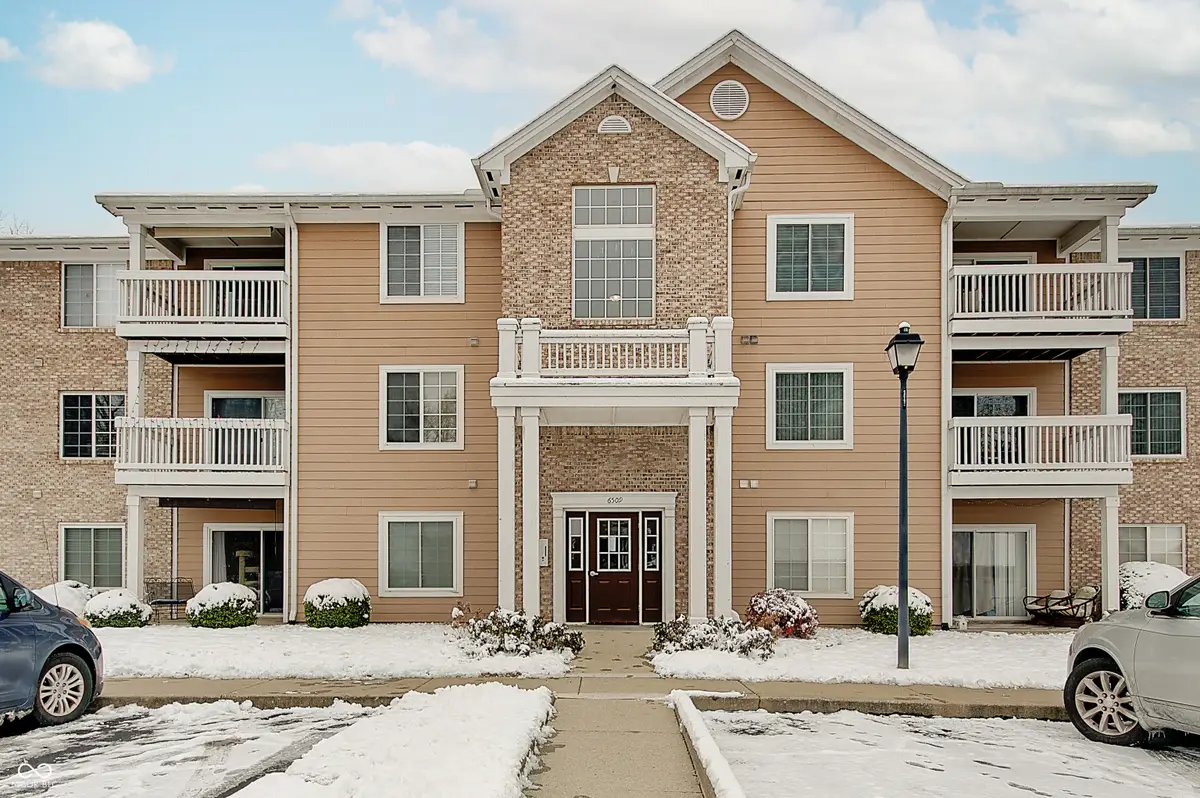 6509 Emerald Hill Court #311, Indianapolis, IN 46237 - Image #1