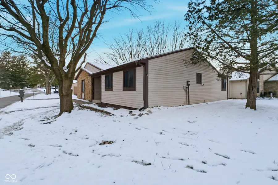 2990 Horse Hill East Drive, Indianapolis, IN 46214 - Image #3