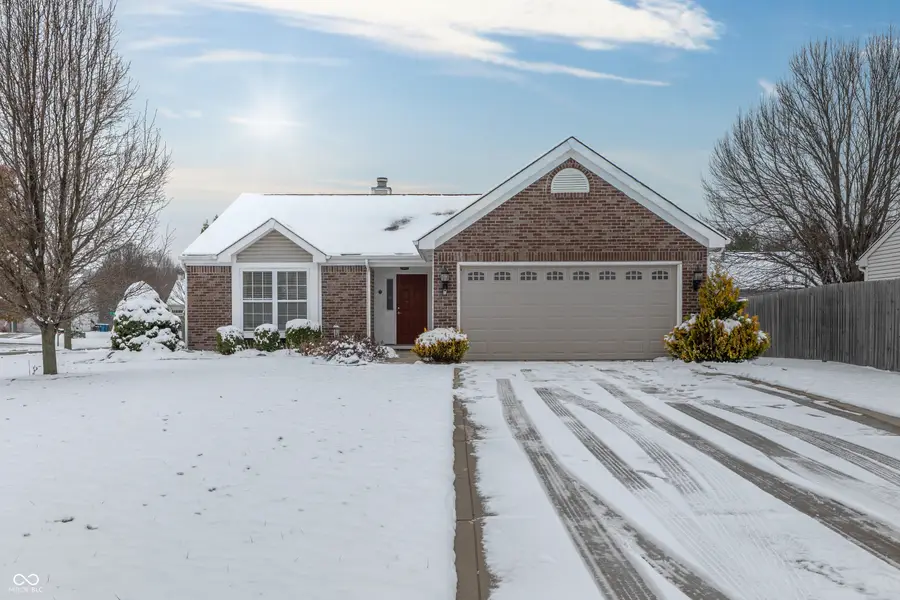 9984 Gentry Drive, Fishers, IN 46038 - Image #2