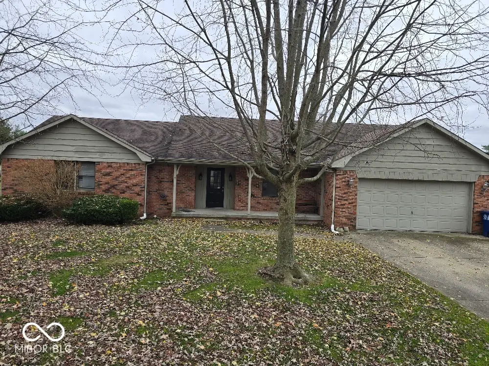 913 Oak Park Drive, Shelbyville, IN 46176 - Image #1
