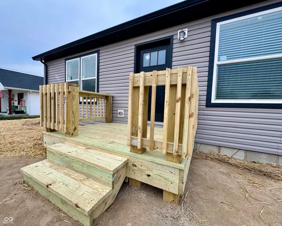 819 W Tanner Street, Brownstown, IN 47220 - Image #3