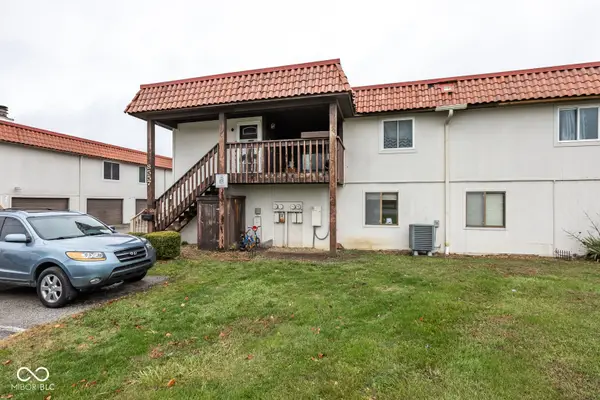 8557 La Corrida Court, Indianapolis, IN 46227