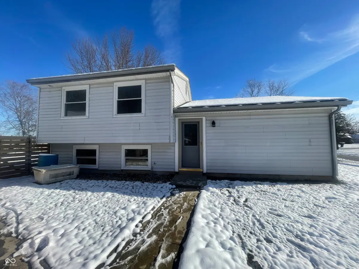 9460 Burrwood Circle, Indianapolis, IN 46235 - Image #1