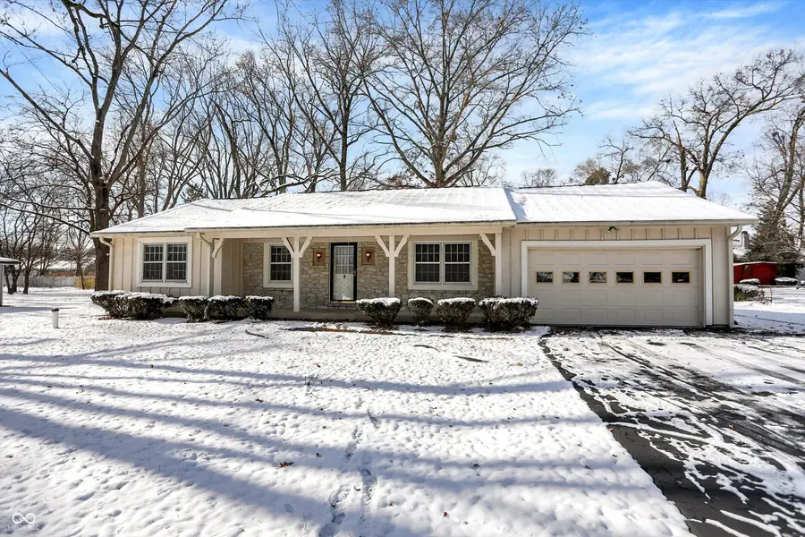 10020 Holaday Drive, Carmel, IN 46032 - Image #2