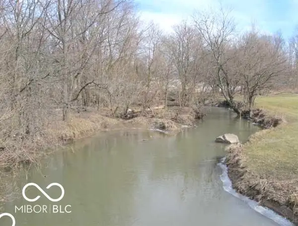 1075 East, Crawfordsville, IN 47933