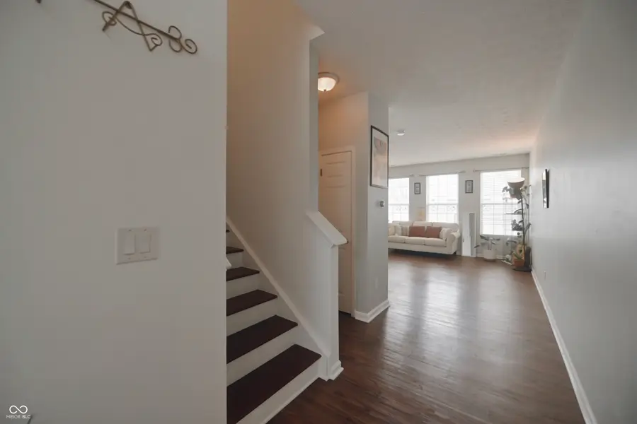 10915 Perry Pear Drive, Zionsville, IN 46077 - Image #3