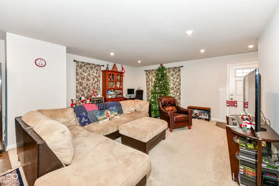 1645 Juniper Lane, Greenfield, IN 46140 - Image #3