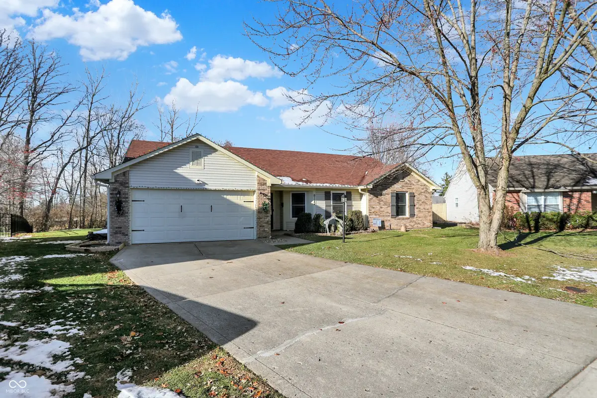 8122 Amarillo Drive, Indianapolis, IN 46237 - Image #1
