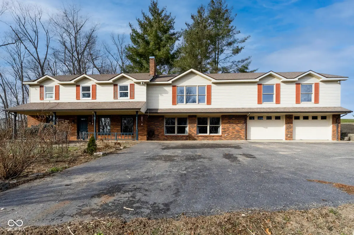 2215 W Lakeview Drive, North Vernon, IN 47265 - Image #1