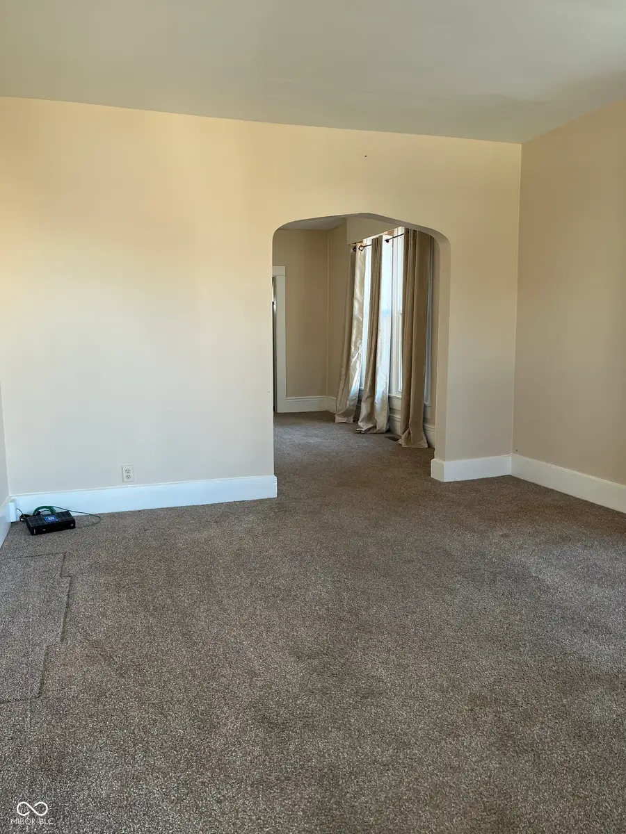 319 S Tompkins Street, Shelbyville, IN 46176 - Image #3