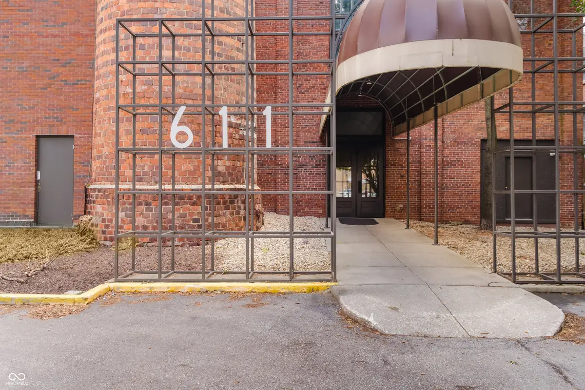 611 N Park Avenue #203, Indianapolis, IN 46204 - Image #1