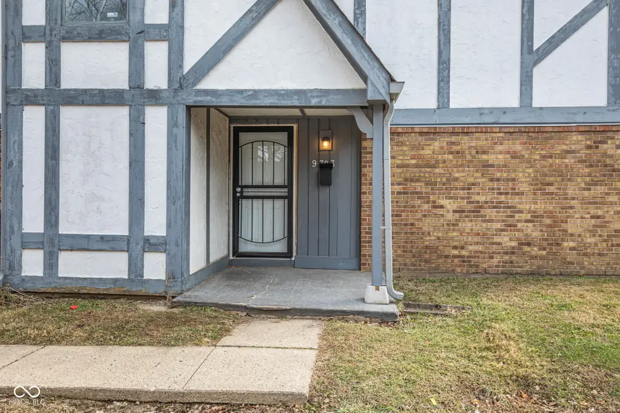 9783 Kingscross Court, Indianapolis, IN 46235 - Image #2