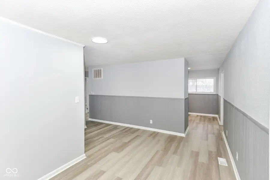 2625 Sickle Road, Indianapolis, IN 46219 - Image #2