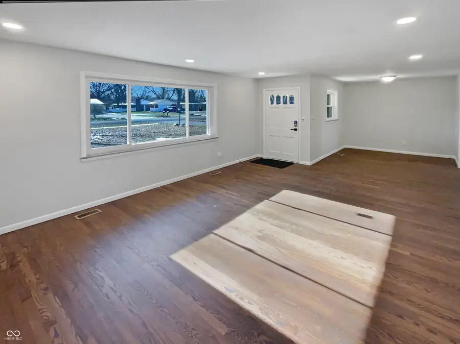 5530 Skyridge Drive, Indianapolis, IN 46250 - Image #3