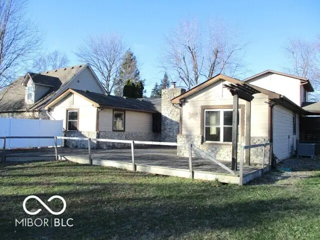 111 Hillcrest Drive, Shelbyville, IN 46176 - Image #2