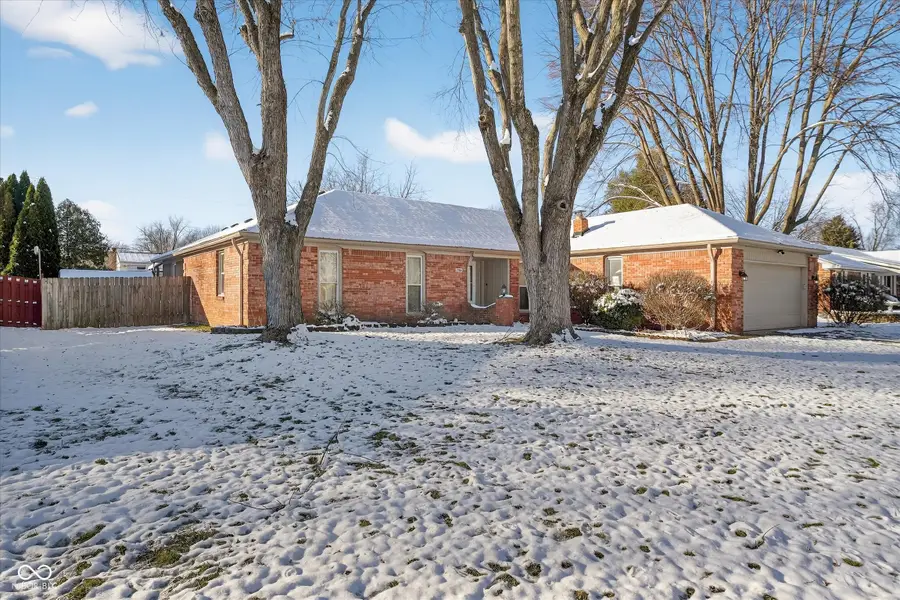 730 Colonial Way, Greenwood, IN 46142 - Image #2