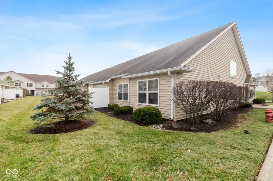 9733 Windy Lane #UNIT 100, Fishers, IN 46037 - Image #3