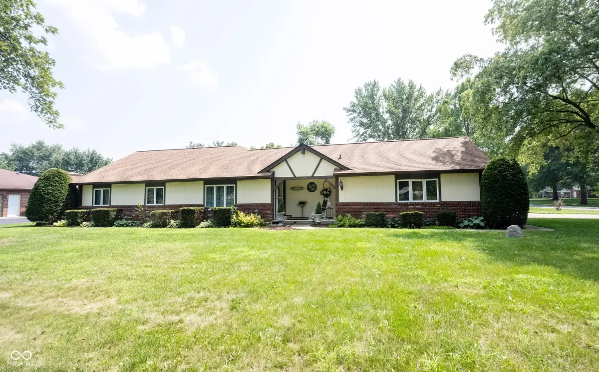 5179 W Blue Bell Drive, New Palestine, IN 46163 - #1