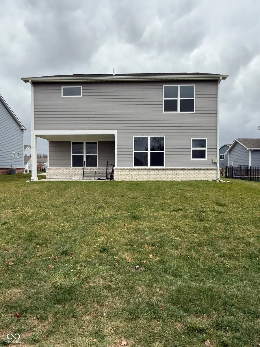 6916 Diamondleaf Way, Brownsburg, IN 46112 - Image #2