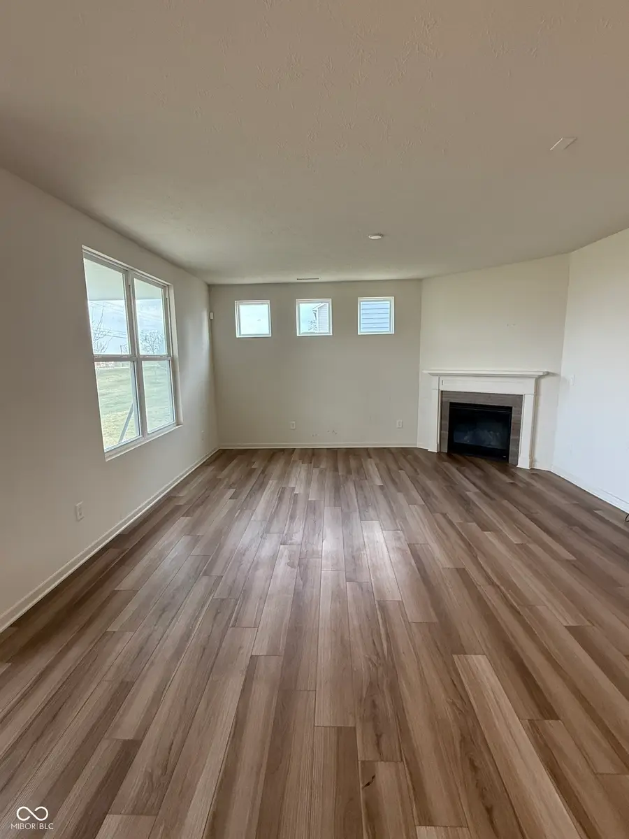 6916 Diamondleaf Way, Brownsburg, IN 46112 - Image #3