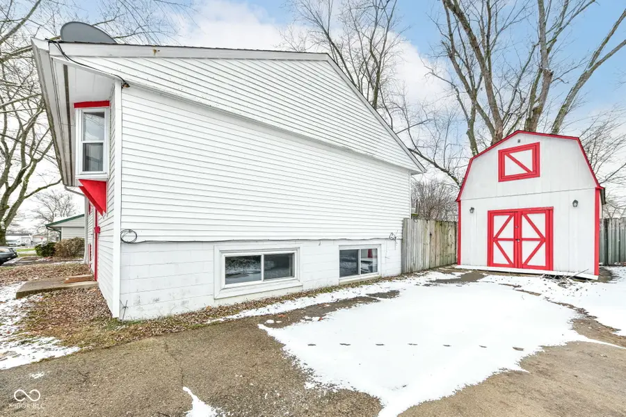 2614 Calbert Drive, Indianapolis, IN 46219 - Image #2