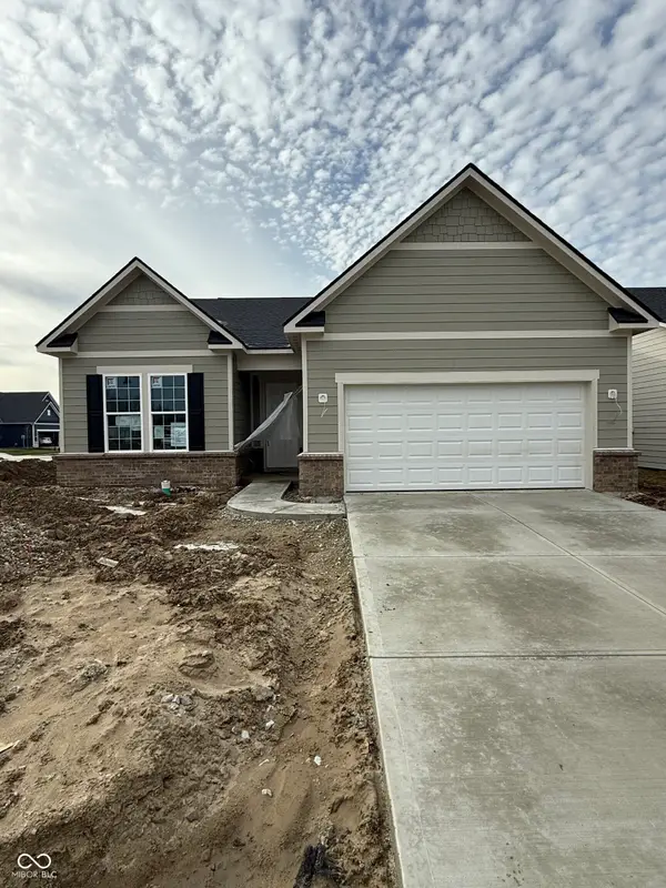 14814 Desert Orchid Drive, Westfield, IN 46074