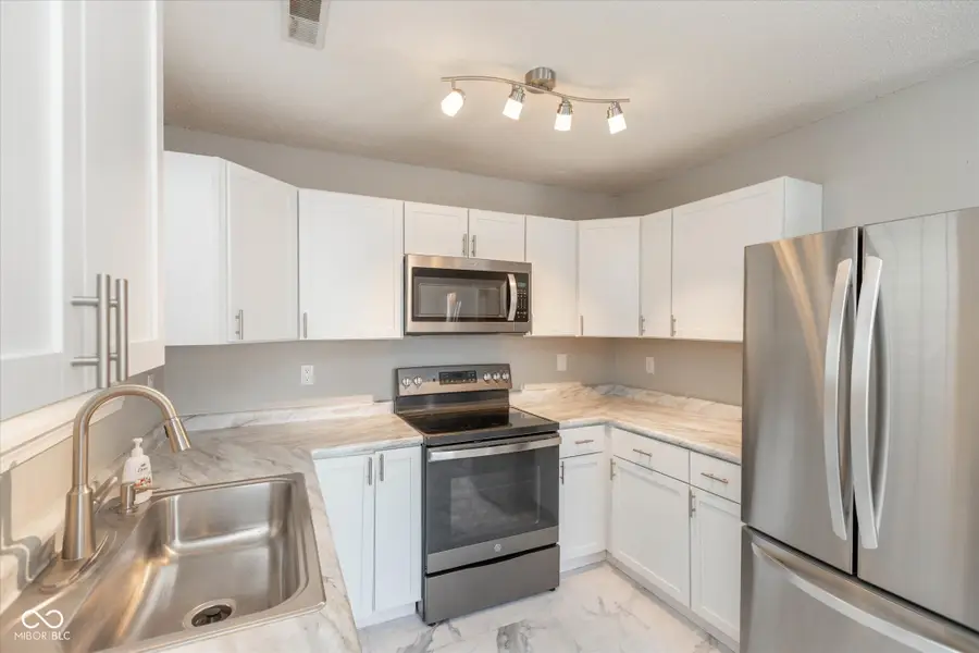 6465 Amick Way, Indianapolis, IN 46268 - Image #3