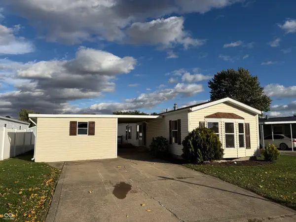 3185 Westpointe Drive, Franklin, IN 46131