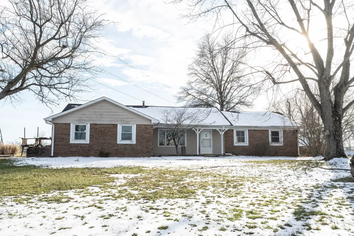 3695 W 100 N, Greenfield, IN 46140 - Image #1