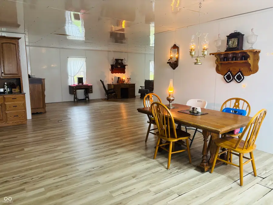 4823 W County Road 200 S, Connersville, IN 47331 - Image #3