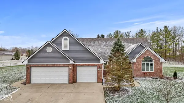 1324 Willow Oak Court, Avon, IN 46123